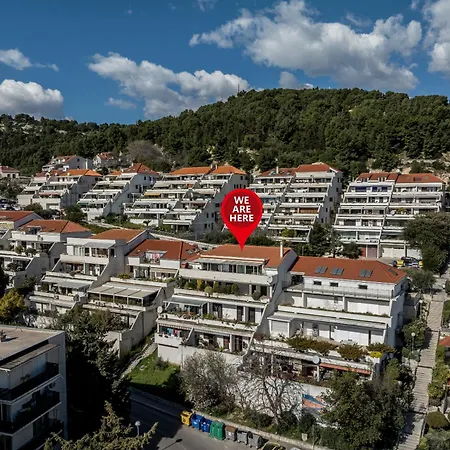 Urban Utopia Penthouse With Private Parking Apartamento