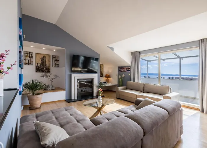 Apartmán Urban Utopia Penthouse With Private Parking Split
